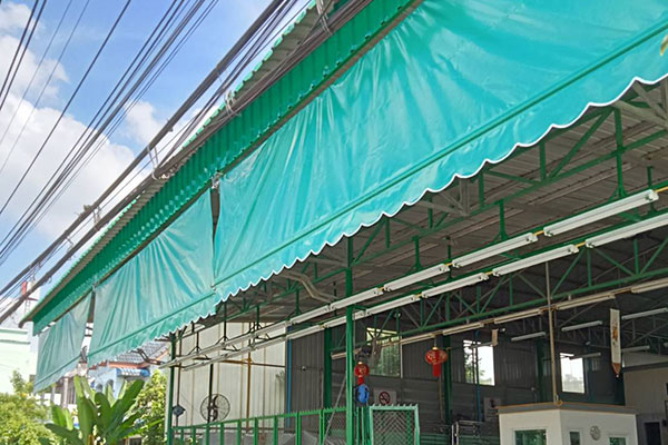 ติดตั้งผ้าใบกันสาด หน้าร้านเก็บสินค้า น่าน